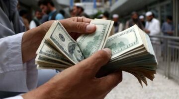 تتبع آخر أسعار الدولار في البنوك وشركات الصرافة.. تحديث يومي