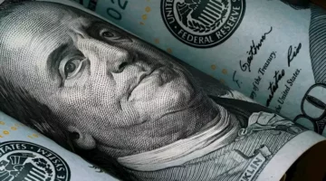 سعر الدولار يهبط اليوم في نهاية التعاملات داخل 10 بنوك محلية الثلاثاء
