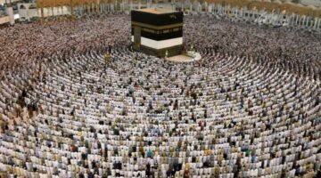 عمرة شهر رمضان: رحلة عميقة إلى القلب والروح في أقدس الشهور