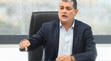 أوسكار يهدد الحكام بالتجميد احتجاجًا على اختبار Yo-Yo – تفاصيل الأزمة في عالم الكرة