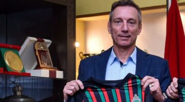 مدرب الجيش الملكي: الأهلي ملك الحظ في العالم.. وعدم مواجهته تقربنا من نهائي دوري أبطال إفريقيا