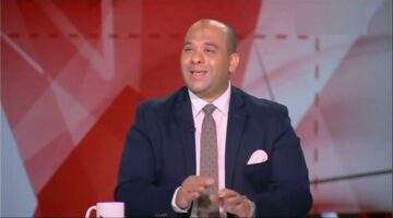 وليد صلاح الدين: تألق لاعب الأهلي يُبهج الجماهير.. وتنبيه لكولر لتفادي التكرار أمام الزمالك