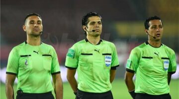 اتحاد الكرة يوجّه حكم مباراة الأهلي والزمالك لإدارة لقاء هام في تونس وسط أزمة القمة