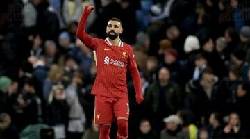 محمد صلاح يتألق في الدوري الإنجليزي: إنجاز تاريخي ومواجهة ناجحة أمام مرموش تتوج ليلة قياسية وتعادل رقم ميسي.. الصحافة تُطالب ليفربول بتجديد عقد نجم الكرة العالمية