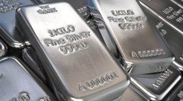 تراجع سعر الفضة 1.5% هذا الأسبوع.. هل تستمر الخسائر قريبًا؟