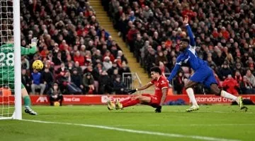 ليفربول يحدد موعدًا جديدًا لمباراته أمام تشيلسي في الجولة الـ 35 بالدوري الإنجليزي