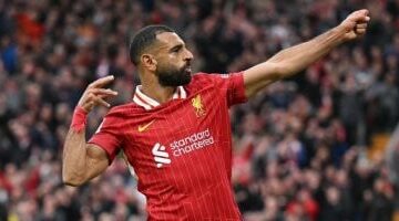 محمد صلاح يقترب من تسجيل اسمه بين عمالقة هدافي الدوري الإنجليزي