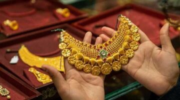تطورات أسعار الذهب اليوم الاثنين 10 مارس بعد ارتفاع عيار 21: آخر تحديث للجرام والجنيه الذهب في منتصف التعاملات