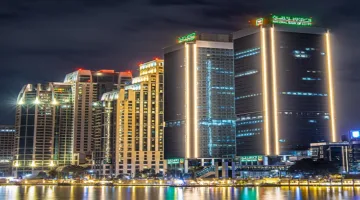 سعر الدولار يتراجع في البنك الأهلي المصري مع ختام تعاملات اليوم
