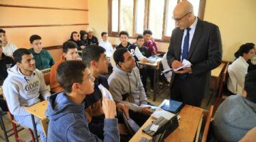 وزير التعليم يُجري جولة تفقدية للجان الامتحانات الإلكترونية باستخدام التابلت للصفين الأول والثاني الثانوي