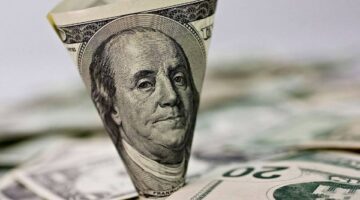 تعرف على سعر الدولار مقابل الجنيه اليوم في البنوك وأحدث التحديثات المالية