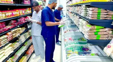 النظافة العامة أولوية: حملات مكثفة على المحال والمقاصب تستعد لعيد الفطر
