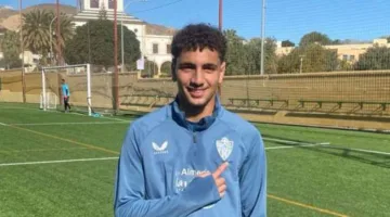 سيف أبوالقاسم لاعب زد يقترب من الاحتراف.. إشادة كبيرة من ألميريا