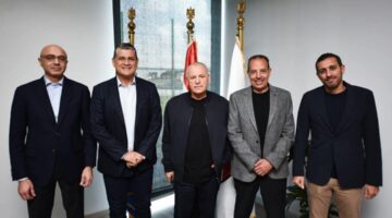 أوسكار رويز يلتقي مجلس إدارة الاتحاد المصري ويعقد اجتماعًا مع مساعديه – مصربوست