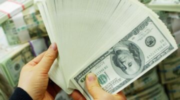 آخر تحديث لسعر الدولار اليوم 8-3-2025: التقلبات والأسباب وردود الفعل الاقتصادية