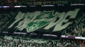 جمهور الأهلي في جدة يستقبل آسيا بحفاوة لا تُوصى
