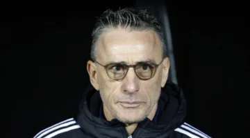 إقالة باولو بينتو من تدريب منتخب الإمارات بعد أداء غير مرضٍ