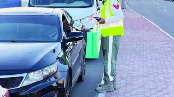 شرطة دبي توزع 325 ألف وجبة إفطار في حملة رمضان بلا حوادث