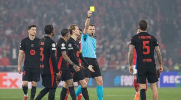 تعرف على حكم مباراة بنفيكا وبرشلونة في دوري أبطال أوروبا