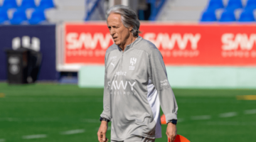 جيسوس يحدد تشكيلته الأساسية للهلال في مواجهة باختاكور.