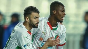 مولودية الجزائر يتصدر الدوري بإحكام بينما يتقهقر شباب بلوزداد