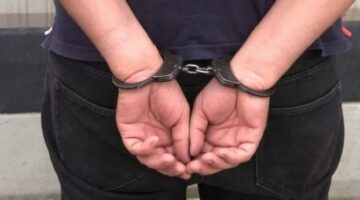 القبض على مشتبه به في عملية سرقة هاتف محمول بمحطة مترو المنزه