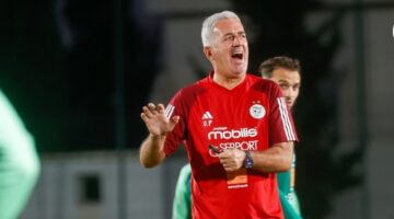 مدافع قديم واسم جديد يدخلان حسابات منتخب الجزائر