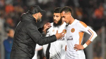 المدربون الأجانب أم المحليون: من يحقق النجاح الأكبر في الدوري المغربي؟
