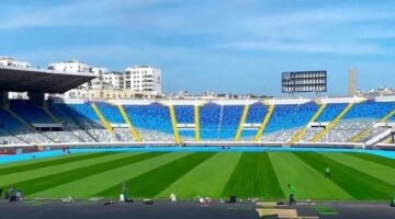 الرجاء والوداد يحددان موعد العودة إلى ملعبهما: تفاصيل مثيرة تنتظر المشجعين