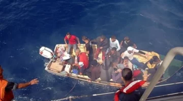 إحباط هجرة سرية تضم 16 شخصا تاهوا في عرض البحر أسبوعا كاملا – مصربوست