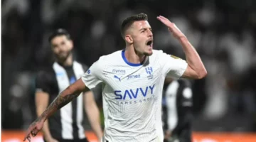 استبعاد ثنائي الهلال وضم نجم الاتحاد .. الكشف عن قائمة صربيا لمواجهة النمسا