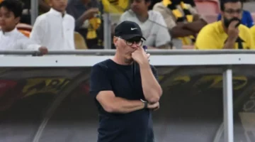غضب عارم ضد تصريح مدرب الاتحاد: هل للهلال دور في تعثره أمام القادسية؟