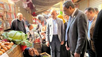 محافظ قنا يفاجئ أسواق الخضروات والمخابز ويوجه بتشديد الرقابة وتحسين المظهر الحضاري